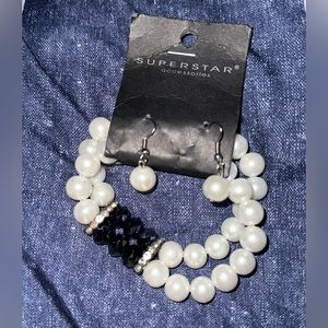 NWT 2 piece jewelry set